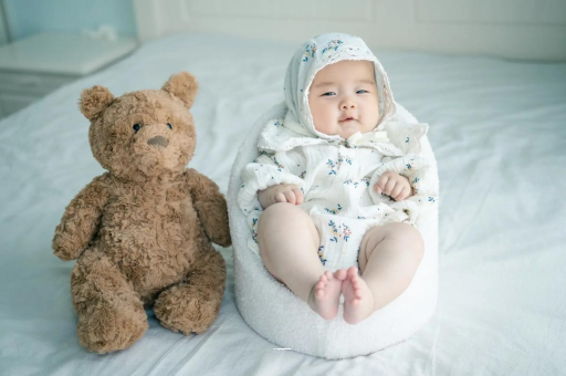 陆丰宝宝吃不饱母乳的症状